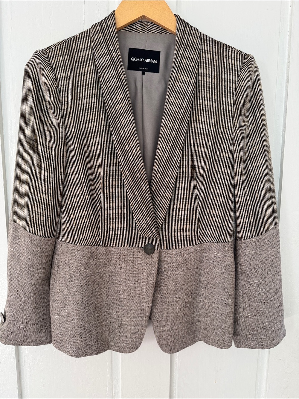 Giorgio Armani Linen Blazer | Made in Italy | Women’s US 42 / IT 44